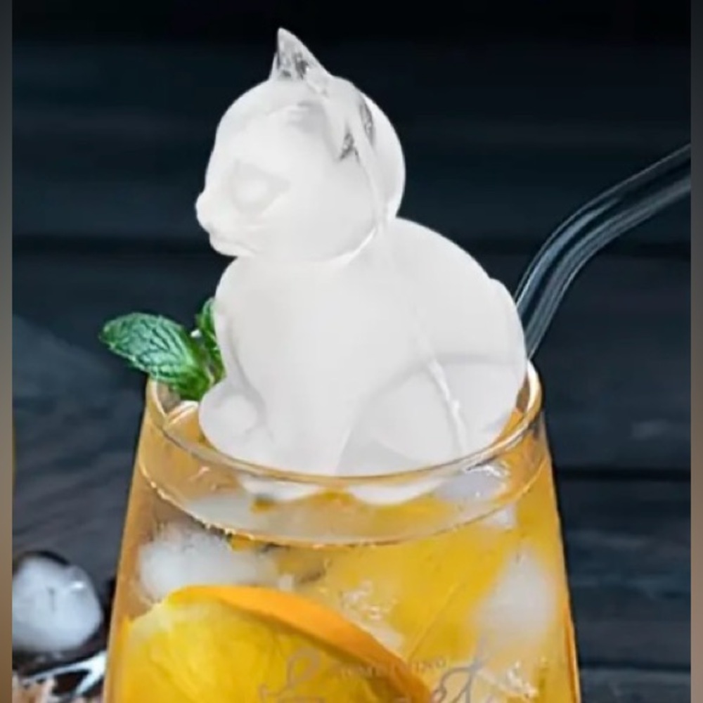 Cat Silicone Ice Cube Tray Mold - New - Picture 1 of 9